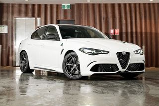 2024 Alfa Romeo Giulia Quadrifoglio Super Sport Series 5 Thumbnail