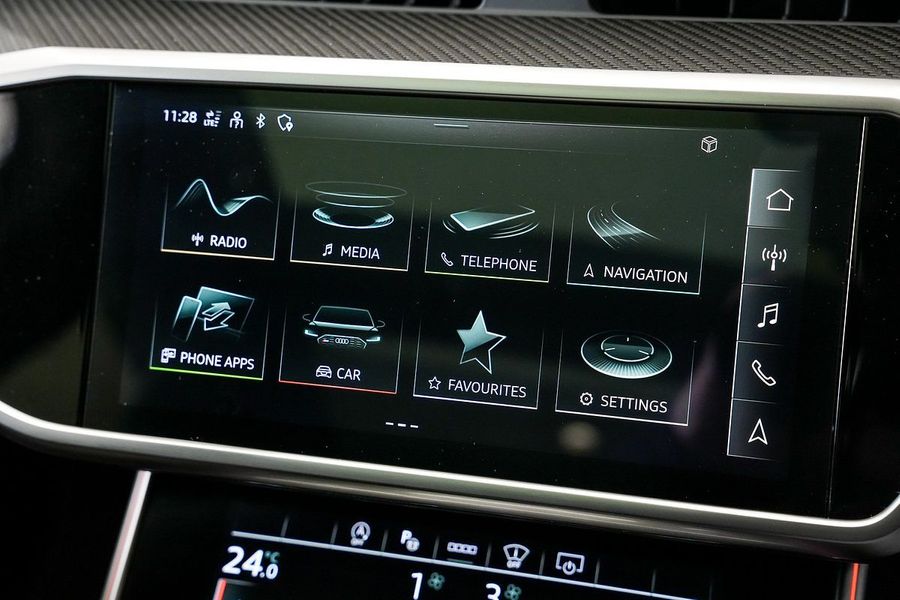 2021 Audi RS6 C8 Photo 15