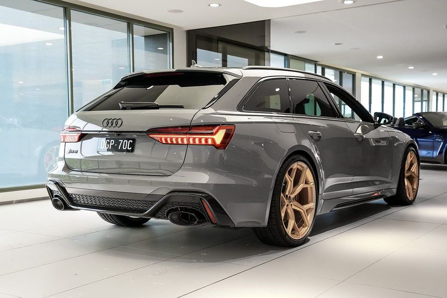 2021 Audi RS6 C8 Photo 2