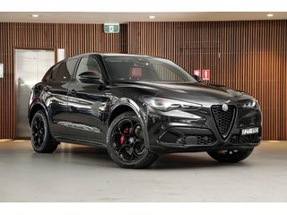 2023 Alfa Romeo Stelvio Veloce Series 4 Thumbnail