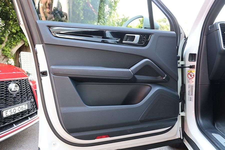 2019 Porsche Cayenne E-Hybrid 9YA Photo 23