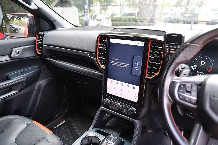 2023 Ford Ranger Raptor 4X4 3.0L Photo 15