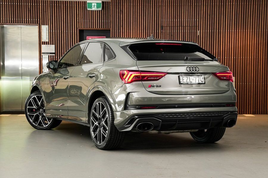 2023 Audi RS Q3 Edition 10 Years F3 Photo 2