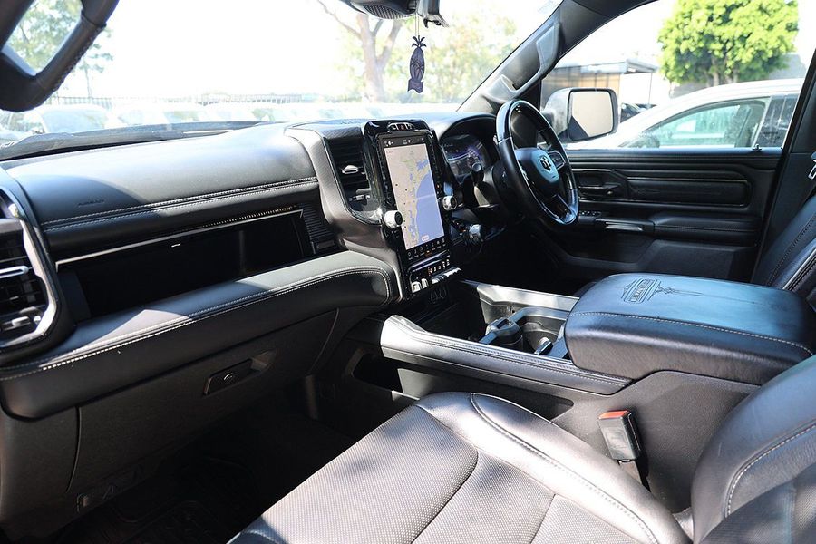 2022 RAM 1500 Limited RamBox DT 4X4 SWB Photo 27