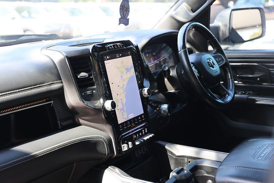 2022 RAM 1500 Limited RamBox DT 4X4 SWB Photo 28