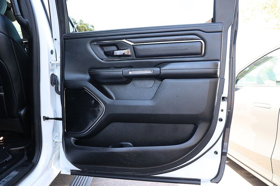 2022 RAM 1500 Limited RamBox DT 4X4 SWB Photo 21