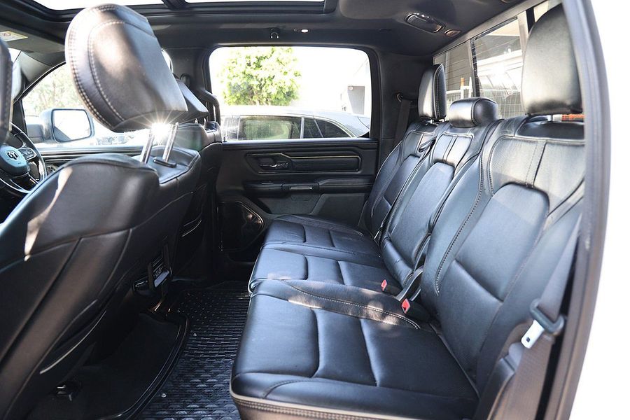 2022 RAM 1500 Limited RamBox DT 4X4 SWB Photo 24