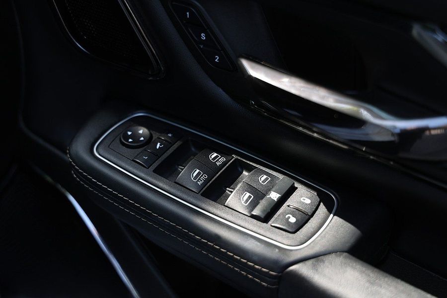 2022 RAM 1500 Limited RamBox DT 4X4 SWB Photo 11