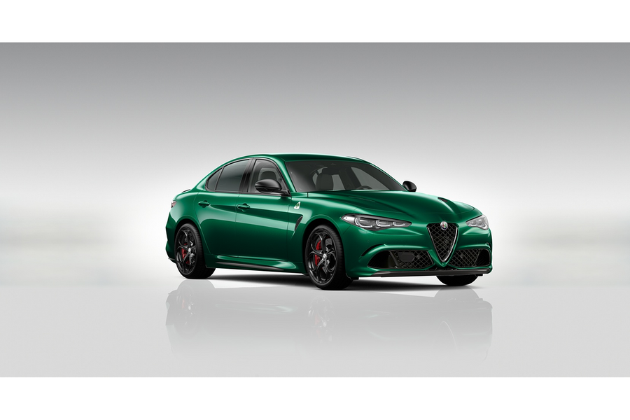 2025 Alfa Romeo Giulia Quadrifoglio Series 5 Photo 1