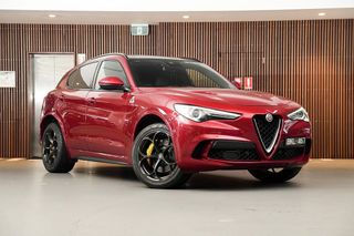 2019 Alfa Romeo Stelvio Quadrifoglio Thumbnail